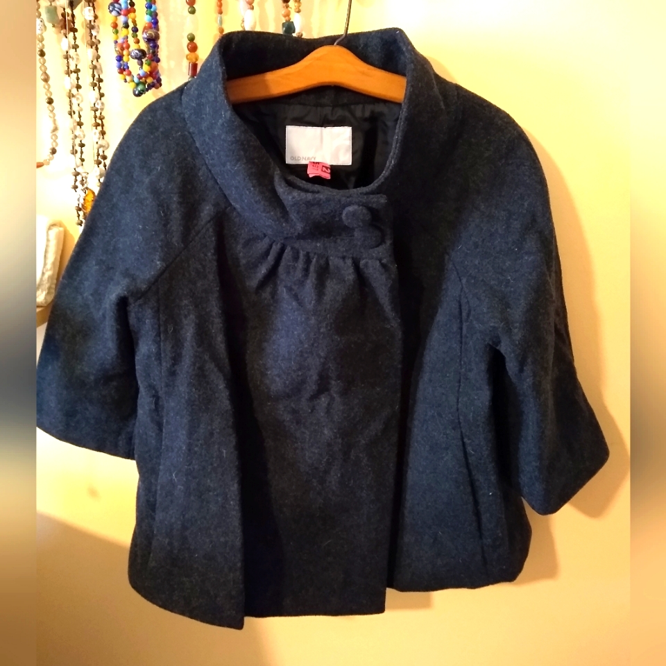 Midmod Capelet
